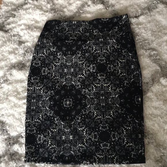 LuLaRoe Dresses & Skirts - LulaRoe Pencil Skirt LuLaRoe Dresses & Skirts - LulaRoe Pencil Skirt